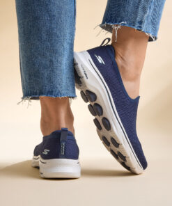 Skechers Go Walk 7 Slip On Instappers blauw