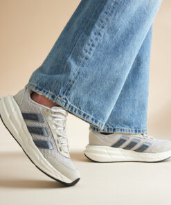Adidas Astrastar Sneakers beige Synthetisch