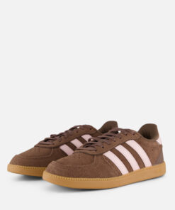 Alternative view of Adidas Breaknet Sleek Sneakers bruin