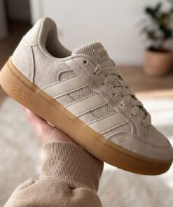 Adidas Grand Court Alpha Sneakers beige
