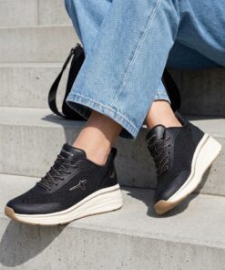 Tamaris Light Weight Sneaker zwart Textiel