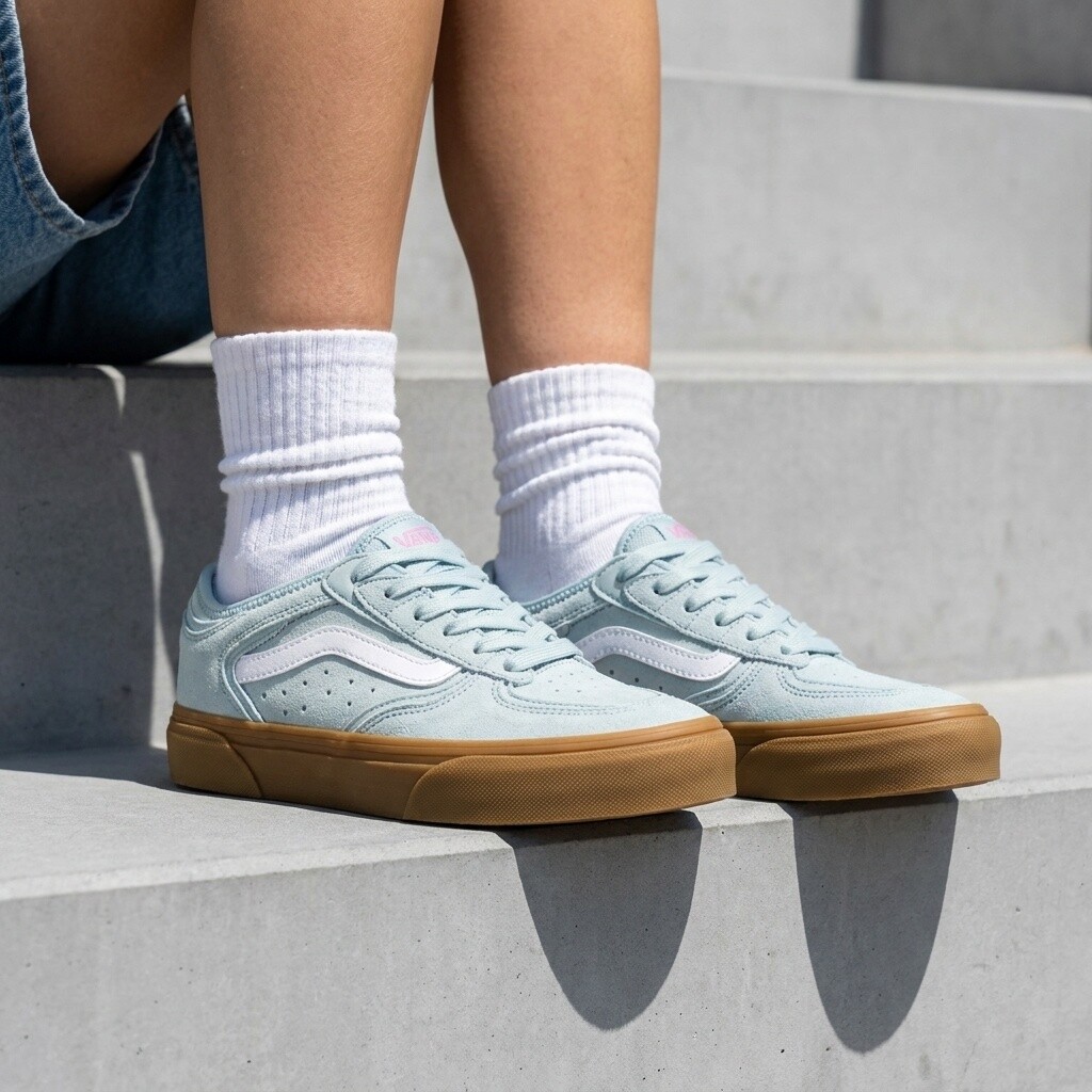 Vans Rowley Classic Sneakers blauw Suède