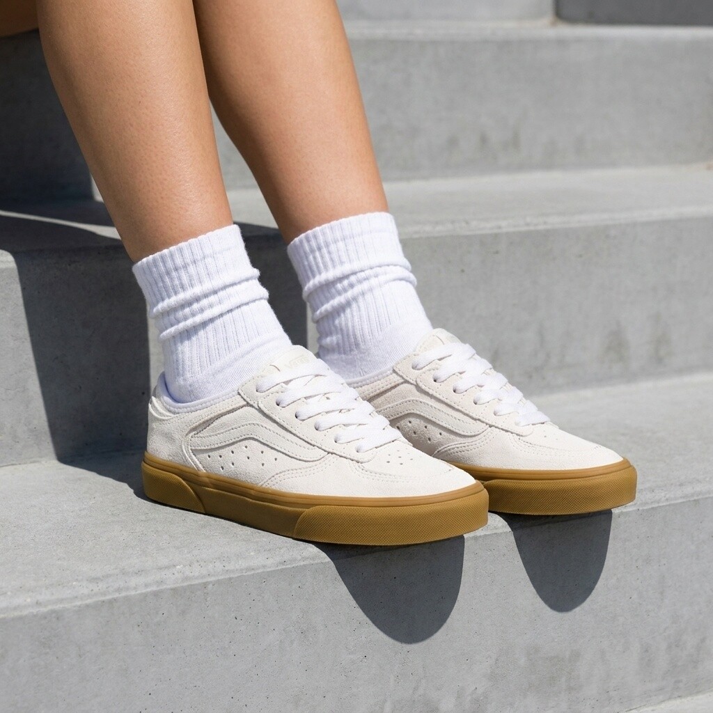 Vans Rowley Classic Sneakers wit Suède
